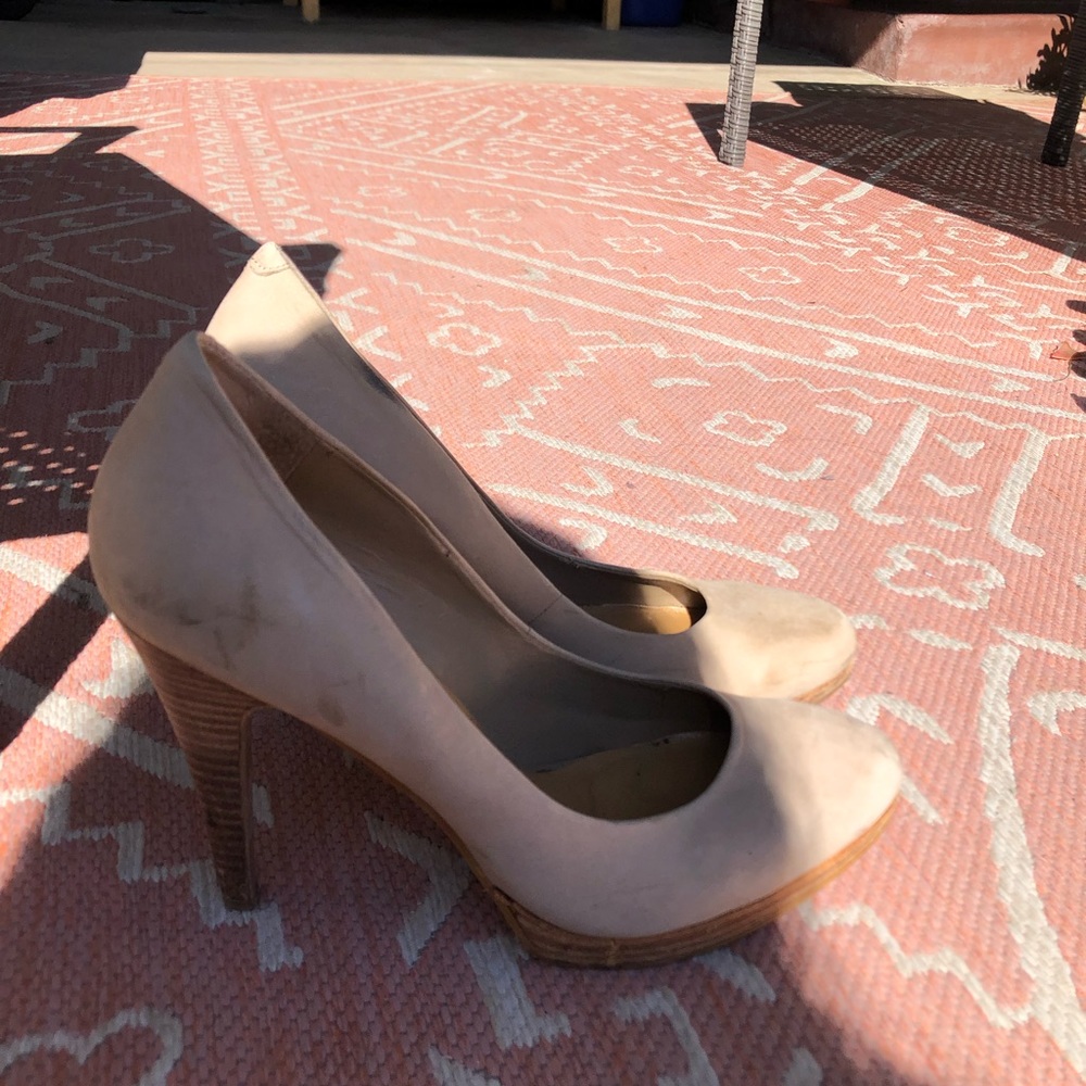 Nine West pumps